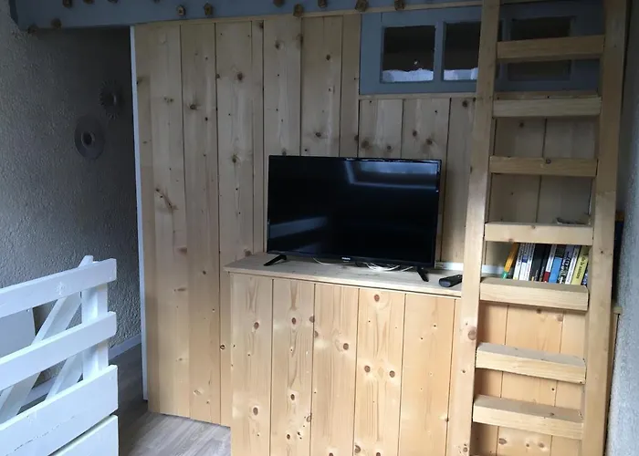 Joli Petit Appartement Au Calme, Refait A Neuf, Avec Linge De Maison Fourni