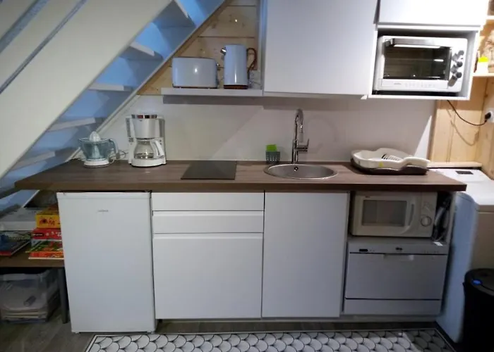 Joli Petit Appartement Au Calme, Refait A Neuf, Avec Linge De Maison Fourni